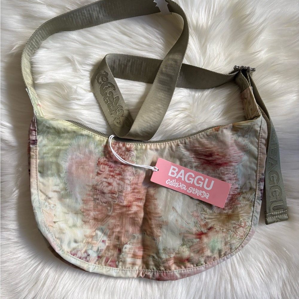 BAGGU Cream Chrysanthemum Crescent Crossbody Bag with Adjustable Strap and
